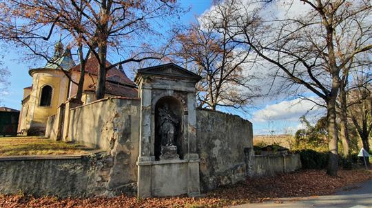 Kaple sv. Jana Nepomuckého v Litni